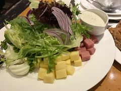 沙拉-兰特伯爵西餐厅·啤酒屋(方庄店)