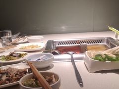 -海底捞火锅鲜切牛肉主题店(长寿路店)