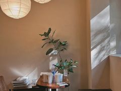-HOLIDAY休日(后田垟巷店)