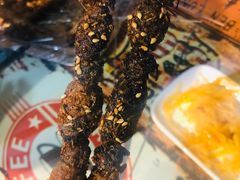 蚕蛾（女生）-勃利地摊·勃立小串烧烤