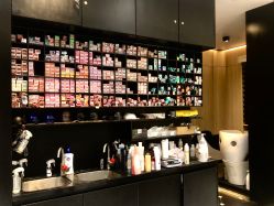 -HAIR CORNER