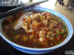 辣酱+焖蹄-东吴面馆(东兴路店)