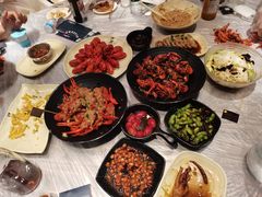 -巴厘龙虾·榜首油焖大虾(音乐学院·沿江酒馆店)