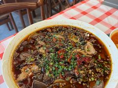 -洪霞餐馆·川菜·鲜货现炒(两江春城店)
