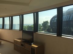 -上海滴水湖皇冠假日酒店