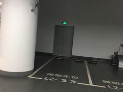 -丁香国际商业中心-停车场