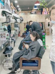 -阿兵荣辉美容理发有限公司