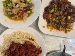 -汗腾格里·风味餐厅(新疆驻京办店)
