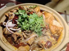 -沙胆彪炭炉牛杂煲(上海日月光广场店)