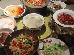 -老湖南民间菜·牛肉十八炒(花都店)