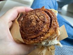 核桃肉桂卷-CHOCMONS巧克怪兽(屏风街店)