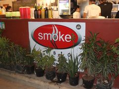 -Smoke resto