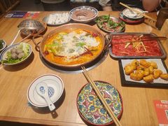 -洱火云南酸菜牛肉火锅(石景山当代商城店)