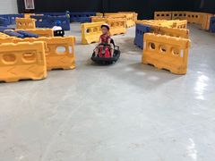 -嘿哟动霸CHUA·新潮玩运动娱乐中心·蹦床滑冰团建乐园