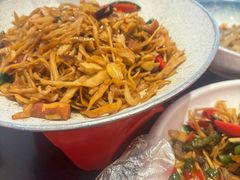 -川流不息·地道川菜·小龙虾(松东路店)