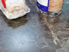 -红宝石·鲜奶小方·海派西点房(联洋店)