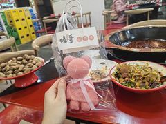 -烧哥美蛙肥肠鱼火锅·十五年社区店