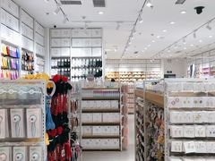 -名创优品(山东青岛华润万象城店)