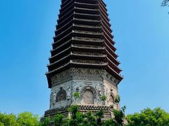-玲珑塔公园