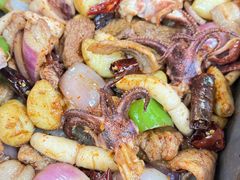 -老东镇啤酒屋海鲜加工·蒸汽海鲜·海鲜烧烤(台东店)