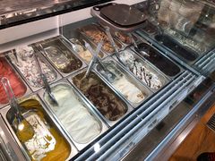 -VENCHI 闻绮(上海佛罗伦萨小镇店)