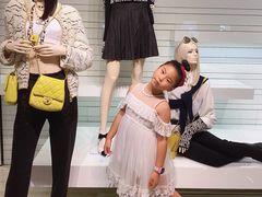 -Chanel(德基广场店)