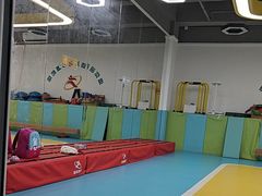 -逗你运动体能训练中心(冠城店)