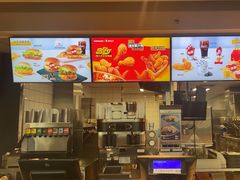 -麦当劳(鄂尔多斯机场店)