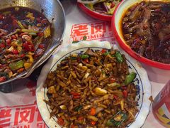 -老闵田螺馆·南昌市井菜·特色小吃(总店)
