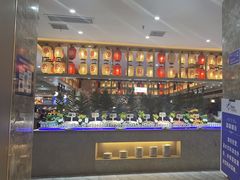 -锤头鲨毛肚海鲜烤肉自助餐厅(国购广场店)