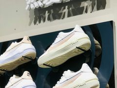 -NIKE KICKS LOUNGE体验店(北京新中关店)