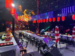 -VIVA·百人年会团建篮球场轰趴馆