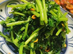 虫草花炒茼蒿-湖滨28中餐厅·西湖宴·杭州君悦酒店