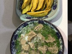 -老新隆牛肉锅贴(新街口店)