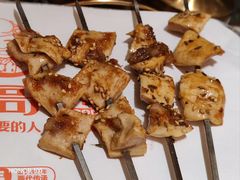 -小董哥烤串·爆汁大油边(故宫店)