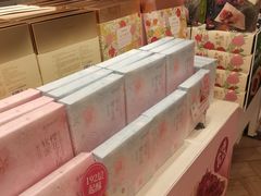 -昆明冠生园·蛋糕·面包(朗悦湾店)