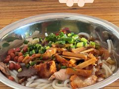 二两卤菜粉-老东江米粉