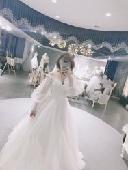 -艾米丽婚纱礼服