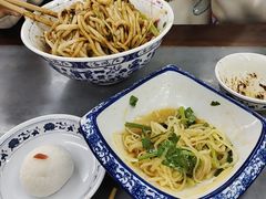 -海碗居老北京炸酱面(增光路店)