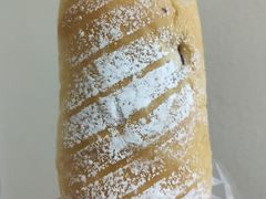 蔓越莓乳酪包-皇后饼店(财富广场店)