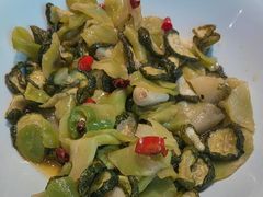 -头上红煨盐鸡乡村食府