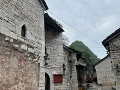 -高荡千年布依古寨旅游景区