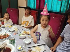 -一家人(凯旋路店)