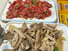 -乡土黄·鲜牛肉火锅·小龙虾(兴业街店)