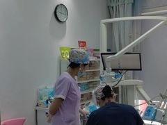-雅悦齿科(顾村公园店)
