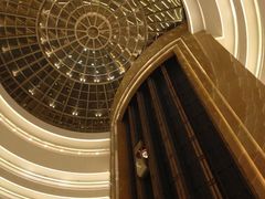 大堂，有点晕！-杭州国际会议中心洲际酒店-原素全日餐厅(解放东路店)