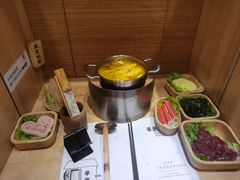 -独食火锅·半米屋台(直营总店)
