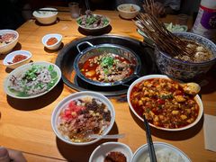 -大众跷脚牛肉馆·非遗传承单位(峨眉山店)