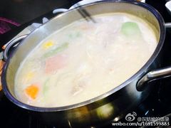 -官也街澳门火锅(新源里店)