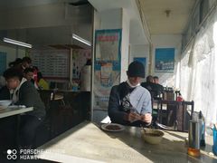 -正宗胖子抻面馆(岭东路店)
